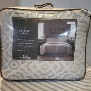 Fieldcrest Luxury Queen Comforter Set NWT